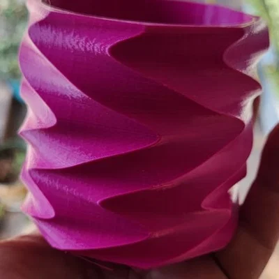 Mẫu in 3D chậu cây cảnh mini hình xoắn ốc tinh tế