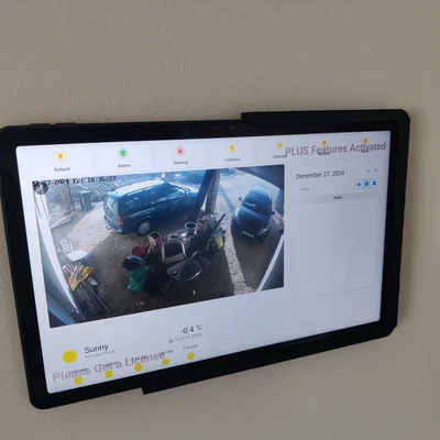 Giá treo tường cho Lenovo Tab M10 Plus 3rd Gen