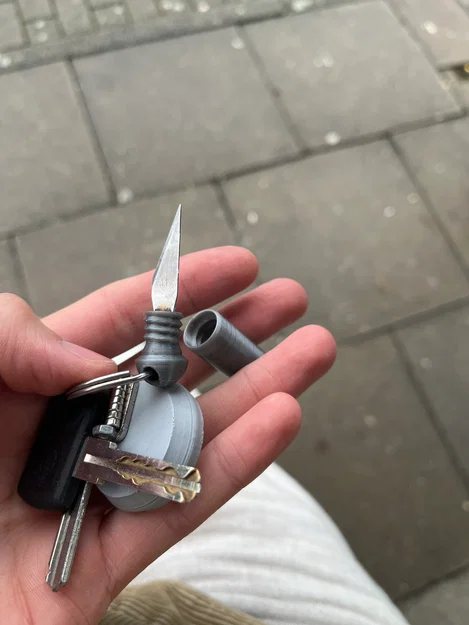 Móc khóa dao trổ Exacto (Exacto knife keychain) - Image 2