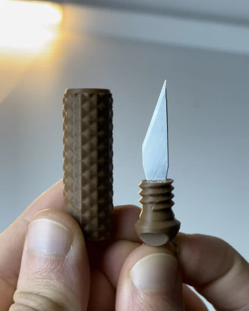 Móc khóa dao rọc giấy Exacto - Image 1