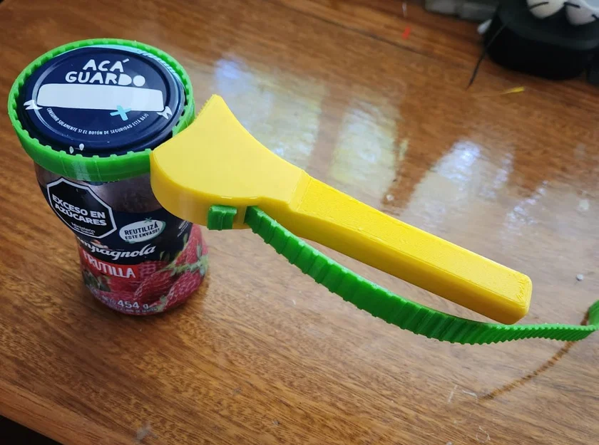 Dụng cụ mở nắp chai, lọ và lọc nhớt đa năng - Image 1