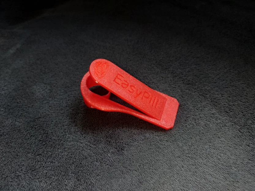 EasyPill | Dụng cụ lấy thuốc dạng vỉ tiện lợi và chắc chắn - Image 1