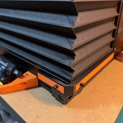 Nắp che lỗ thông gió dưới có thể điều chỉnh cho Prusa XL Enclosure