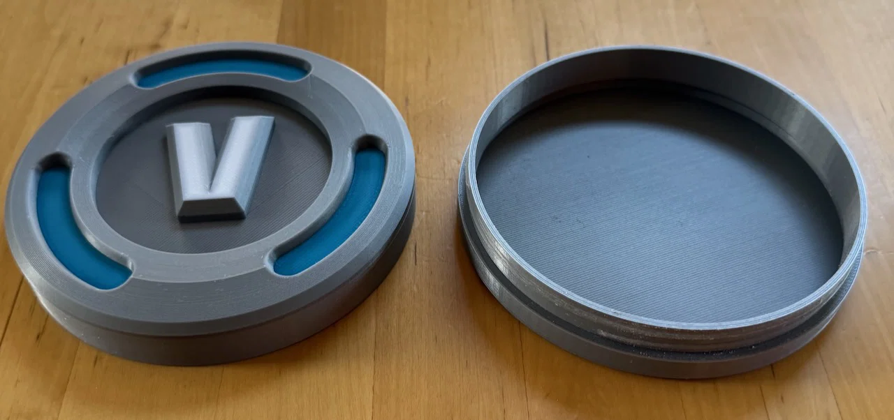 Hộp đựng thẻ quà tặng Fortnite V-Bucks - Image 1