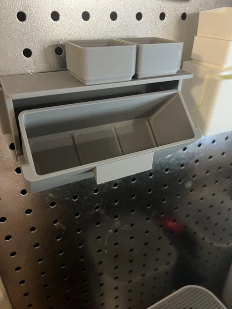 Ngăn Kéo Nghiêng Gridfinity Gắn Pegboard Có Tay Cầm - Image 5