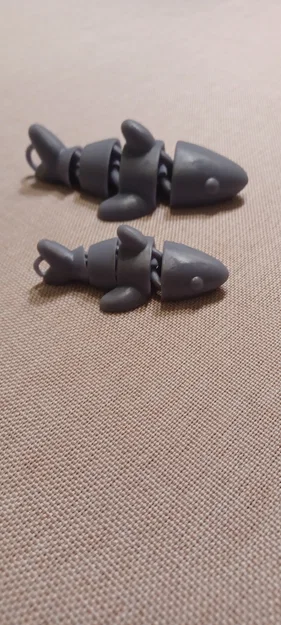 Mẫu in 3D Cá mập khớp nối linh hoạt làm móc khóa siêu cute - Image 1