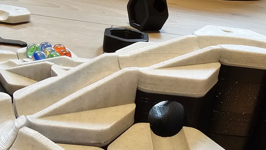 Mảnh ghép dốc 2 tầng cho đường trượt bi GraviTrax Junior - Image 1