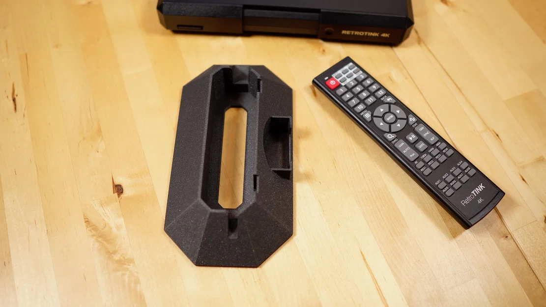 Chân đế dựng dọc cho RetroTINK 4k - Image 3