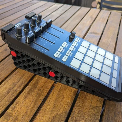 Đế lục giác cho Native Instruments Traktor Kontrol F1/X1
