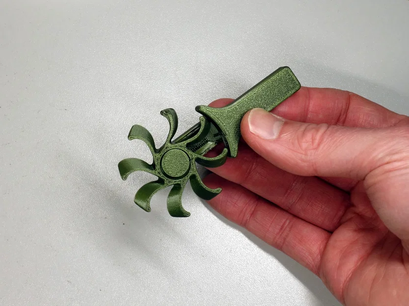 Mô hình đồ chơi tuabin gió in 3D cầm tay (Wind Turbine Toy) - Image 1