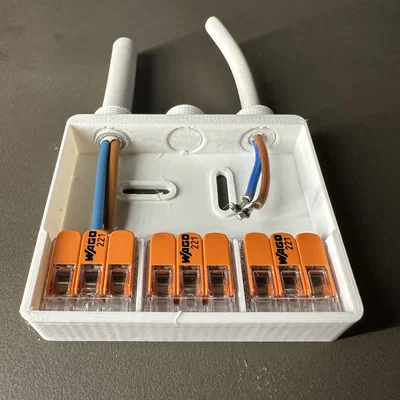 Hộp nối dây WAGO 221 3x3 kèm nắp đậy