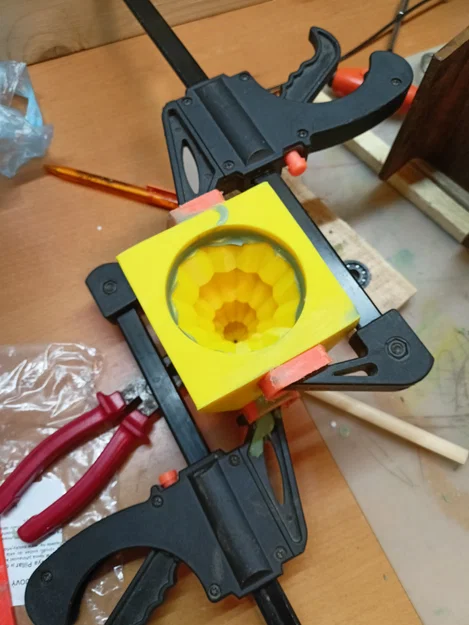 Khuôn Nến Hình Cây Thông - Image 4