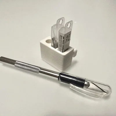 Giá đỡ dao mổ IKEA SKADIS