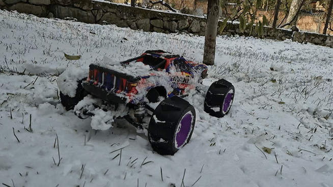 Bộ bánh xe mái chèo đi tuyết cho Traxxas Maxx - Image 1