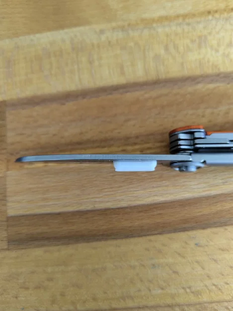 Chốt mở dao (Thumb pin) cho Gerber Armbar - Image 4