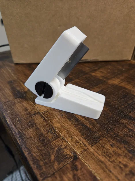 Dụng cụ cắt thuốc bằng lưỡi dao rọc giấy - Image 2