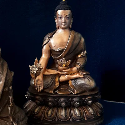 Mô hình Phật Dược Sư (Medicine Buddha)