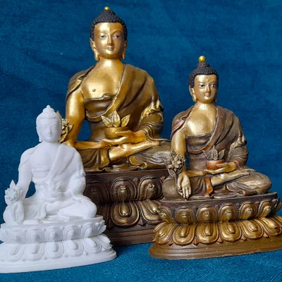 Mô hình Phật Dược Sư (Medicine Buddha)
