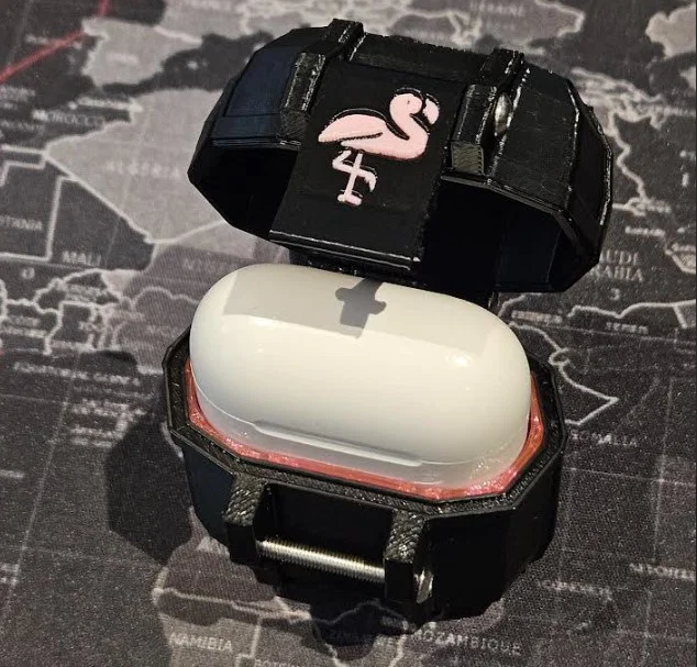 Ốp lưng bền bỉ (Rugged Case) cho AirPods Gen 1 & 2 - Image 2