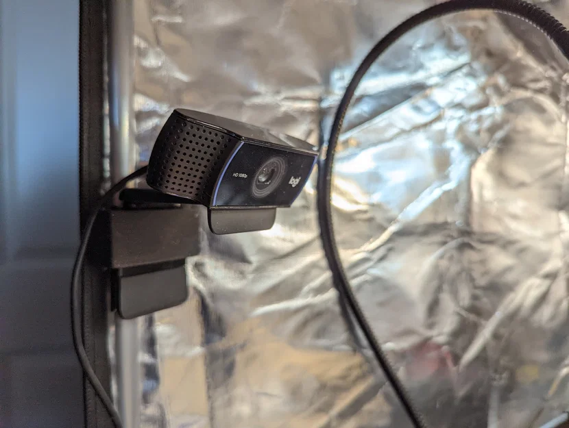 Giá đỡ Logitech C920 cho lều Creality Enclosure - Image 1