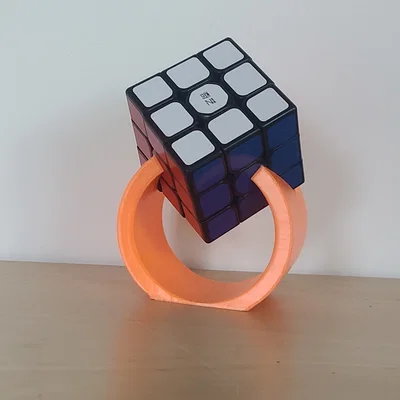 Giá đỡ khối Rubik (Rubik Cube Stand) tinh tế cho bàn làm việc