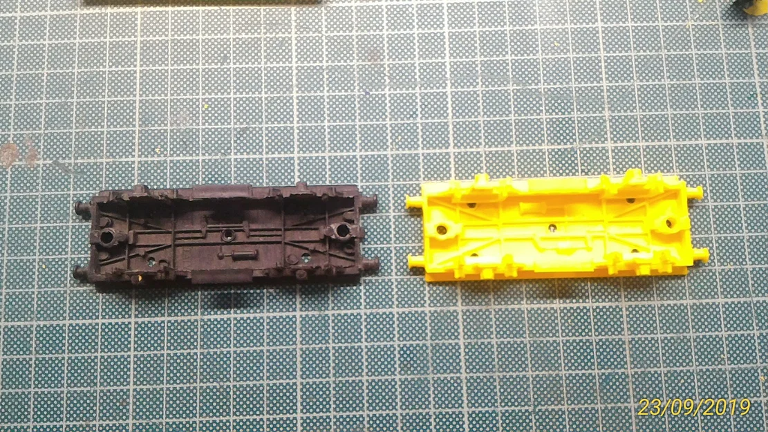 Mô hình toa chở than H0 1:87 Scale DB hopper - Image 2