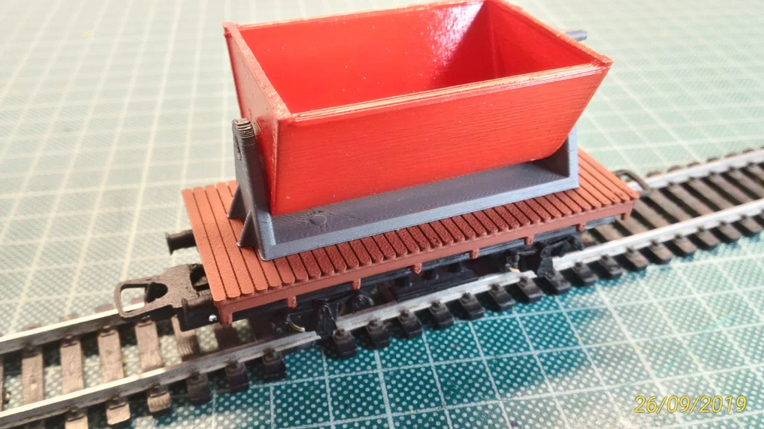 Mô hình toa chở than H0 1:87 Scale DB hopper - Image 5