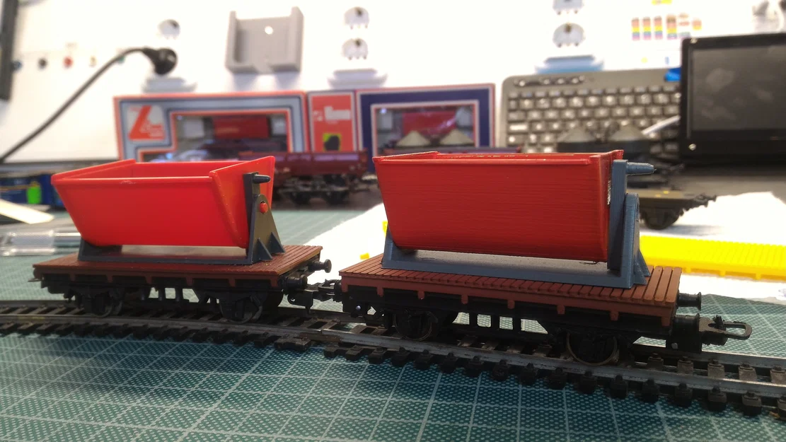 Mô hình toa chở than H0 1:87 Scale DB hopper - Image 8