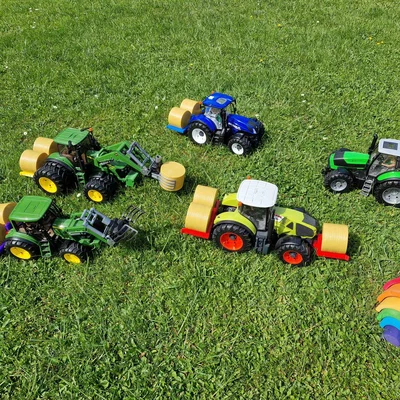 Càng gắp cuộn rơm (Round Bale Transport Fork) cho xe Bruder