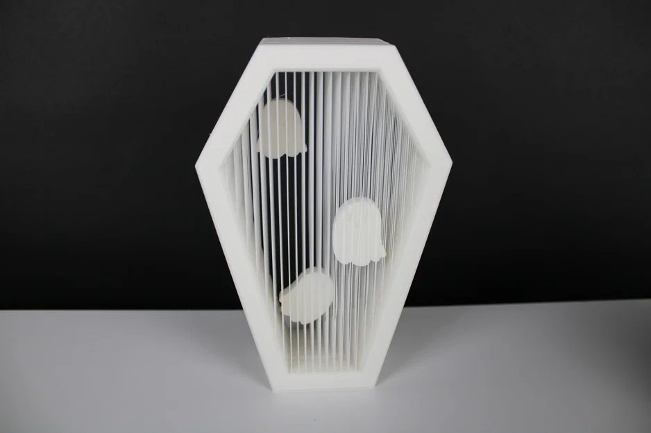 Bộ ba ma nhỏ trong nghĩa địa - Ghosties in the Graveyard - Image 4