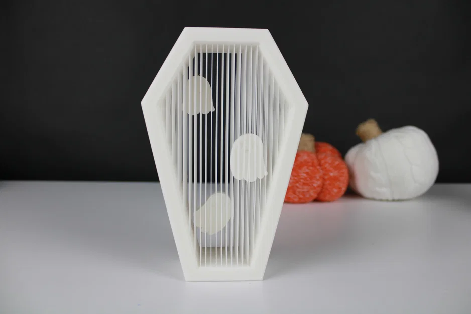 Bộ ba ma nhỏ trong nghĩa địa - Ghosties in the Graveyard - Image 6