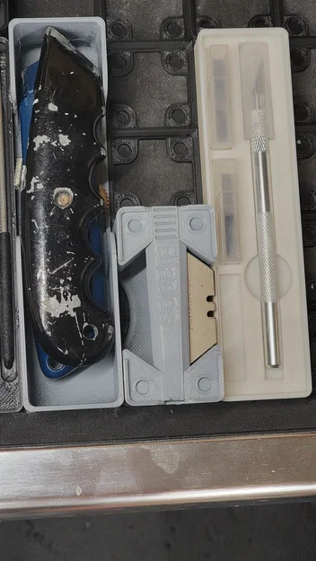 Khay Đựng Dao Xacto và Lưỡi Dao Hệ Gridfinity 4x1 - Image 2