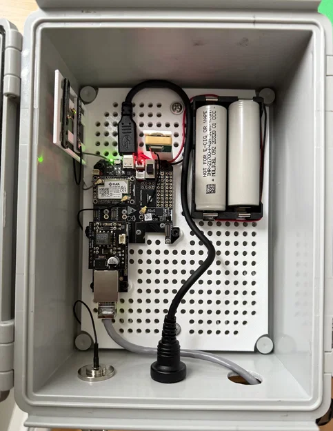 Đế gắn Meshtastic RAK19001, Ethernet RAK13800, PoE RAK19018 cho hộp chống nước IP67 - Image 1