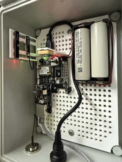Đế gắn Meshtastic RAK19001, Ethernet RAK13800, PoE RAK19018 cho hộp chống nước IP67 - Image 3