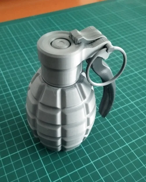 Mô hình lựu đạn cầm tay Handgrenade in 3D sắc nét - Image 2