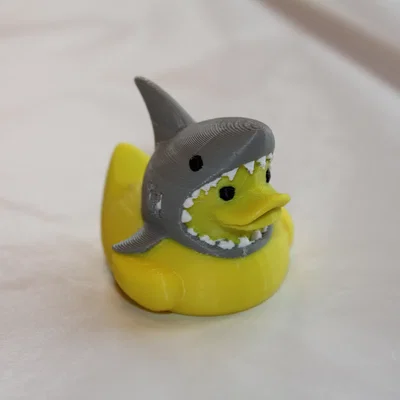 Mô hình Shark Duck trang trí bàn làm việc cực đáng yêu
