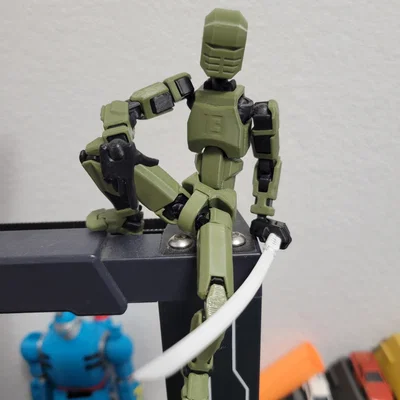 Mẫu đầu thay thế phong cách chiến binh cho mô hình Dummy 13