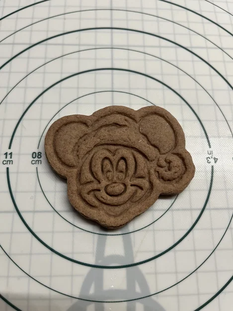 Khuôn cắt bánh quy Giáng sinh Mickey - Image 3