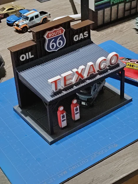 Mô hình trạm xăng cổ điển tỉ lệ 1:64 cho xe mô hình Hot Wheels - Image 2