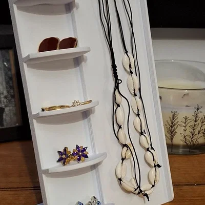 Kệ Trưng Bày Trang Sức 3D Tiện Dụng Cho Bàn Trang Điểm