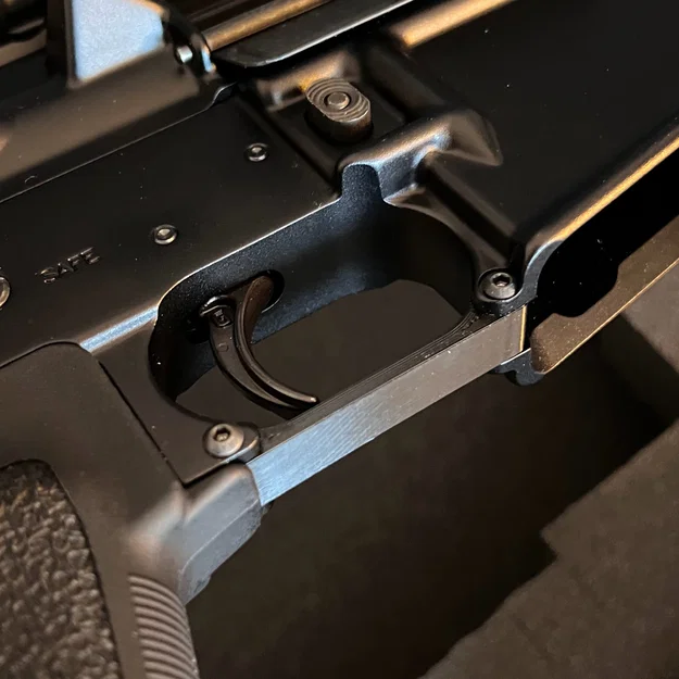 Khung bảo vệ cò súng AR-15 (Straight Trigger Guard) in 3D - Image 1