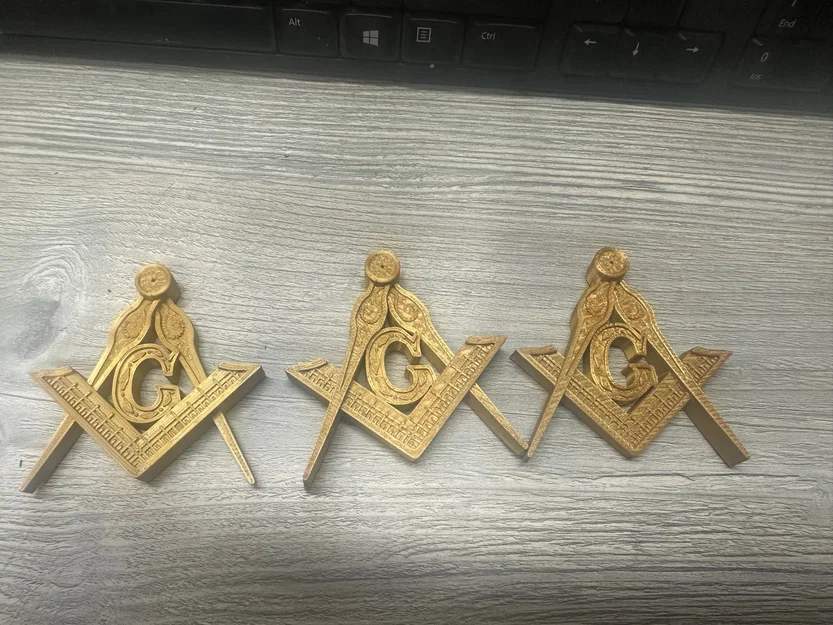 Mô hình thước góc và compa ba độ (Three degrees Square and compasses) - Image 1