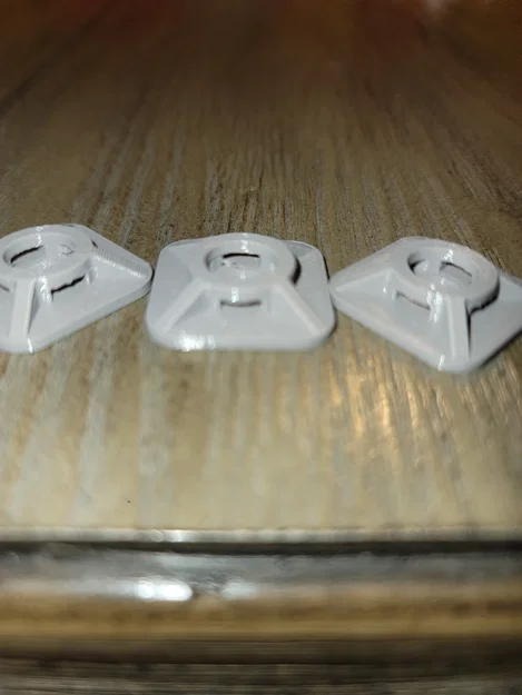 Giá treo dây cáp bằng zip tie có lỗ bắt vít - Image 3