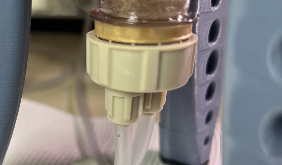 Giá đỡ bộ ấp Artemia từ chai Coke 1.25 Lít - Image 4