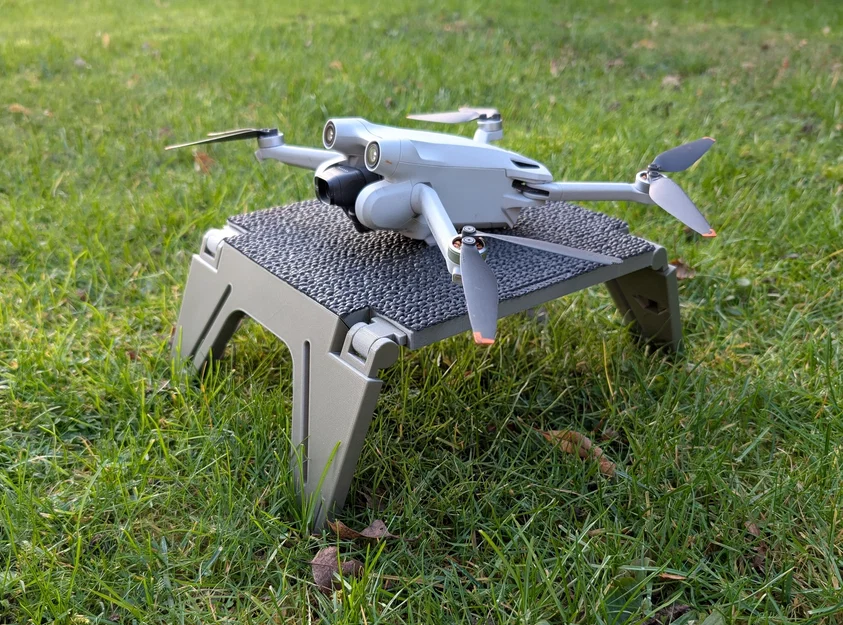 Bàn Gấp Gọn (Foldable Table) cho chuyến cắm trại - Image 1