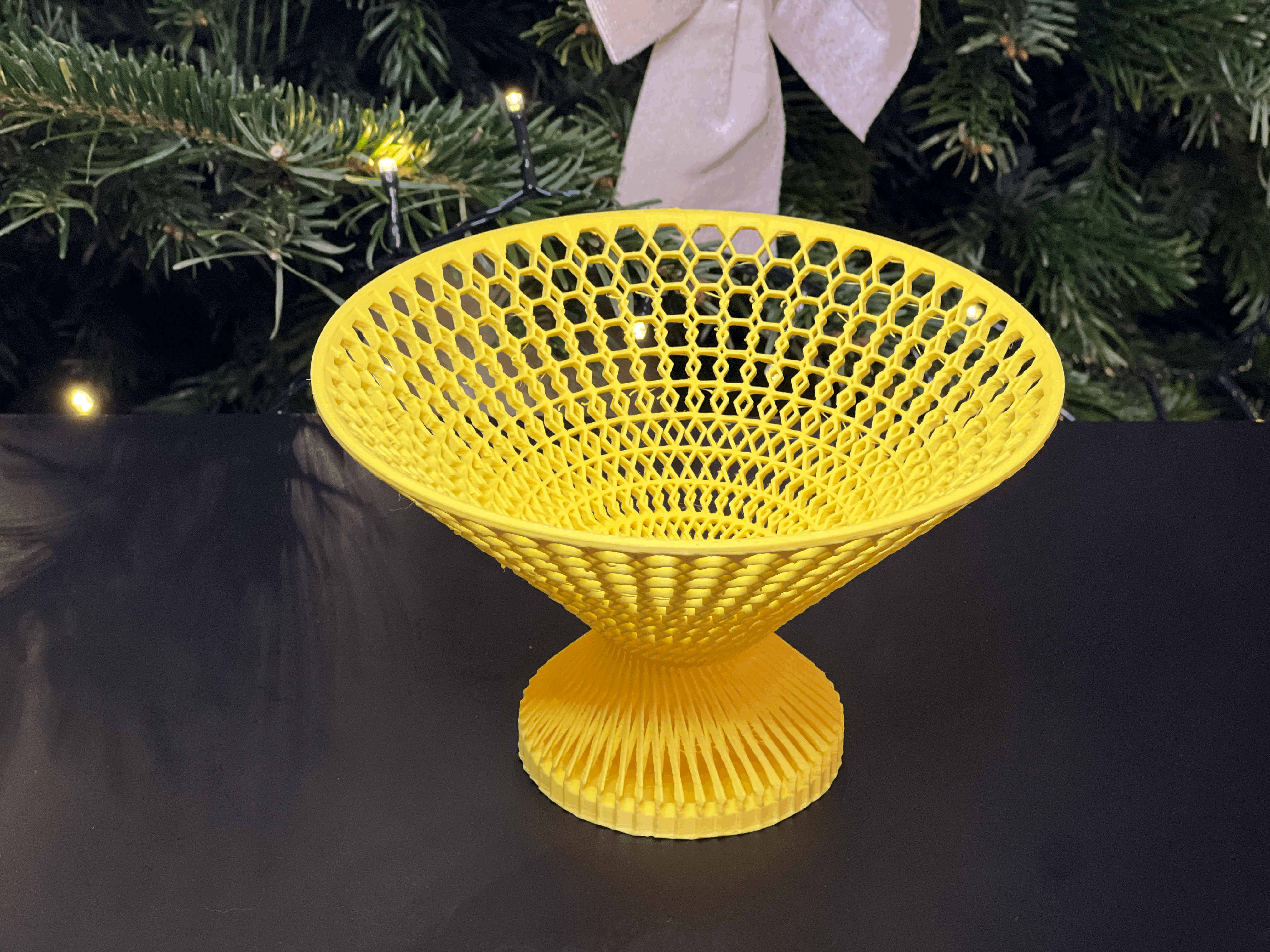 Mẫu khay đựng kẹo (Candy bowl) thiết kế lưới tổ ong in 3D - Thumbnail 2