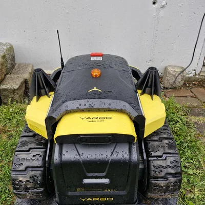 Nắp che ăng-ten RTK cho Yarbo