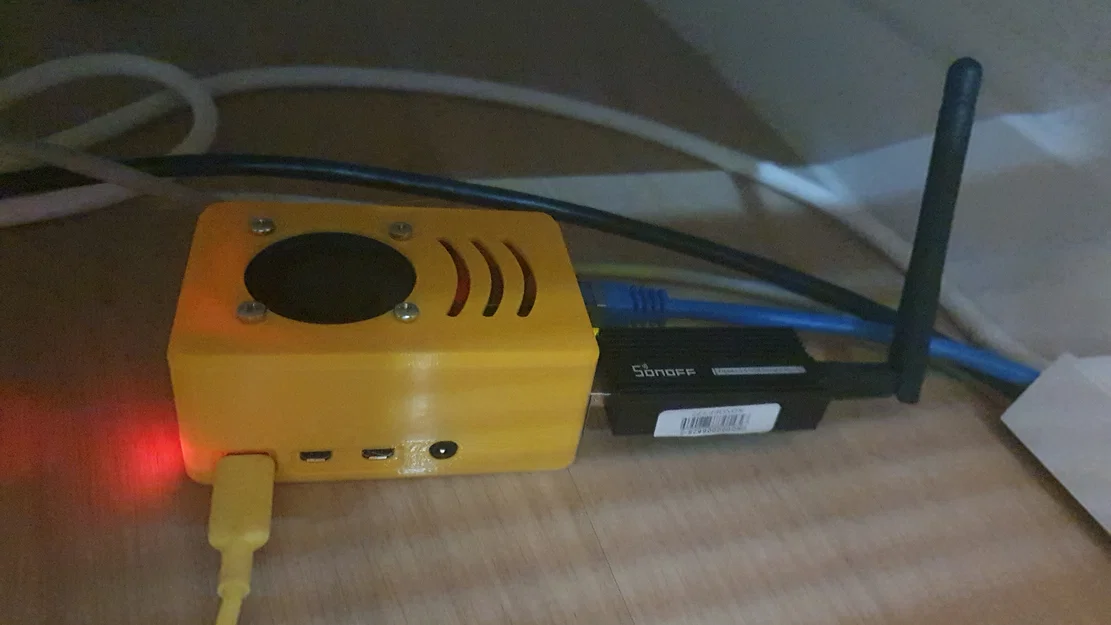 Nắp vỏ Raspberry Pi 4 tùy chỉnh cho quạt tản nhiệt 40x20mm - Image 1