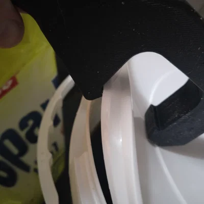 Dụng cụ mở thùng sơn (Paint Bucket Opener)