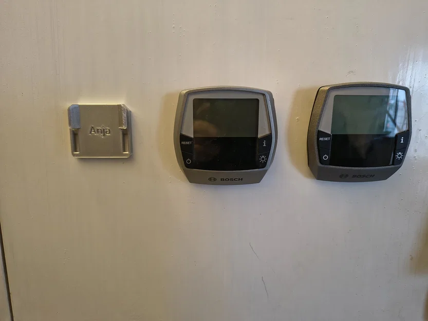 Giá đỡ màn hình Bosch Intuvia kèm nam châm - Image 1